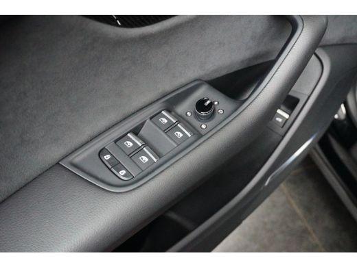 Audi Q8 60 TFSI e 462 pk quattro Pro Line S Competition | Achterbank verwarmd | Achteruitrijcamera | Buit... ActivLease financial lease