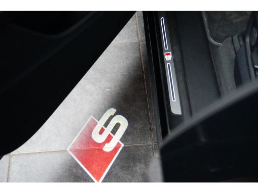 Audi Q8 60 TFSI e 462 pk quattro Pro Line S Competition | Achterbank verwarmd | Achteruitrijcamera | Buit... ActivLease financial lease