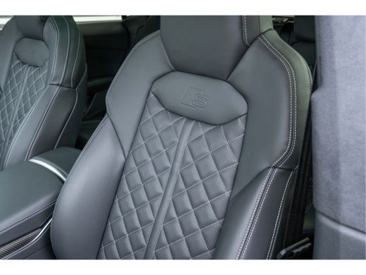 Audi Q8 60 TFSI e quattro Pro Line S Competition | Valcona| Panodak| Head up| 23 inch| Trekhaak| ActivLease financial lease