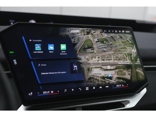 BMW iX3 50 xDrive M Sport / Panoramadak / Trekhaak / M Sportstoelen / Parking Assistant Professional / St... ActivLease financial lease