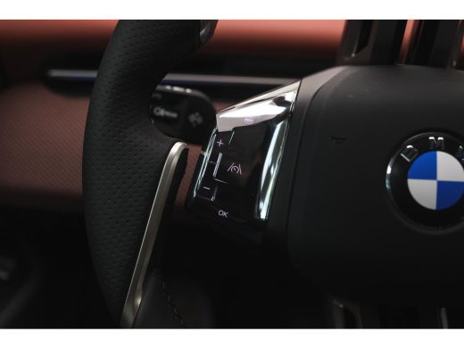 BMW iX3 50 xDrive M Sport / Panoramadak / Trekhaak / Parking Assistant Professional / Stuurverwarming / H... ActivLease financial lease