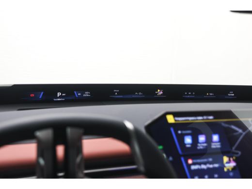 BMW iX3 50 xDrive M Sport / Panoramadak / Trekhaak / Parking Assistant Professional / Stuurverwarming / H... ActivLease financial lease