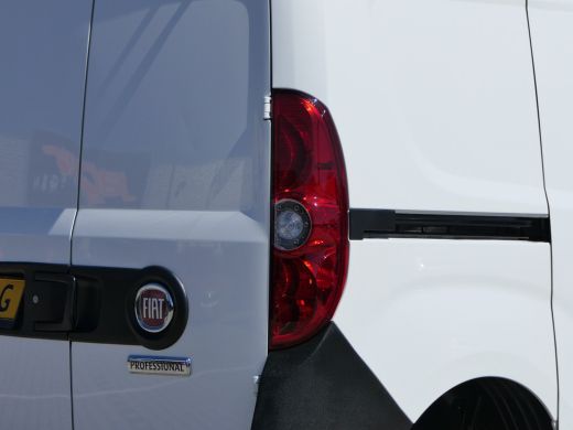 Fiat Doblò 1.6 MJ L1H1 | 105pk | Imperiaal | Cruise Control | Trekhaak | Lage Km-Stand! ActivLease financial lease