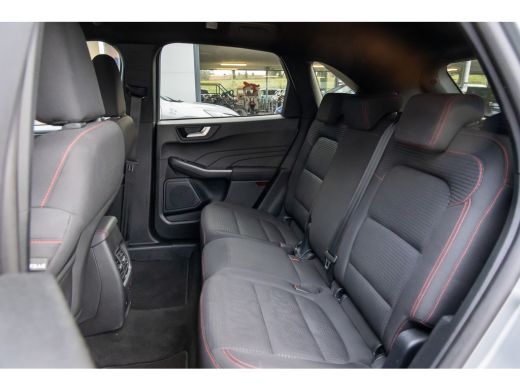 Ford Kuga 2.5 PHEV ST-Line | Achteruitrijcamera | Stuur/stoel/voorruit verwarming | Apple Carplay/Android A... ActivLease financial lease