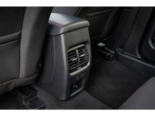 Ford Kuga 2.5 PHEV ST-Line | Achteruitrijcamera | Stuur/stoel/voorruit verwarming | Apple Carplay/Android A... ActivLease financial lease