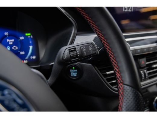 Ford Kuga 2.5 PHEV ST-Line | Achteruitrijcamera | Stuur/stoel/voorruit verwarming | Apple Carplay/Android A... ActivLease financial lease