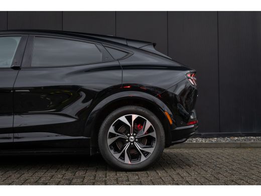 Ford Mustang Mach-E Mach-E Extended AWD 98 kWh Alle opties! | Pano-dak | B&O audio | 360 Camera | Elektrische Klep | ... ActivLease financial lease