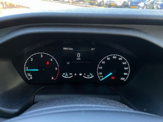 Ford Transit 350 L4H1 Skeletal Bakwagen 170pk FWD | Groot scherm! | Lage bak hoogte / inststap | Apple / Andro... ActivLease financial lease