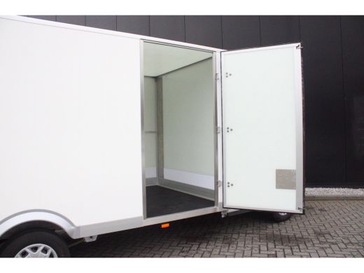 Ford Transit 350 L4H1 Skeletal Bakwagen 170pk FWD | Groot scherm! | Lage bak hoogte / inststap | Apple / Andro... ActivLease financial lease