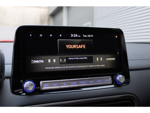 Hyundai Kona EV Premium 64 kWh| Schuif -/ Kanteldak | Achteruitrijcamera | Stoel verwarming voor en achter | A... ActivLease financial lease