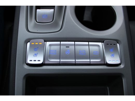 Hyundai Kona EV Premium 64 kWh| Schuif -/ Kanteldak | Achteruitrijcamera | Stoel verwarming voor en achter | A... ActivLease financial lease