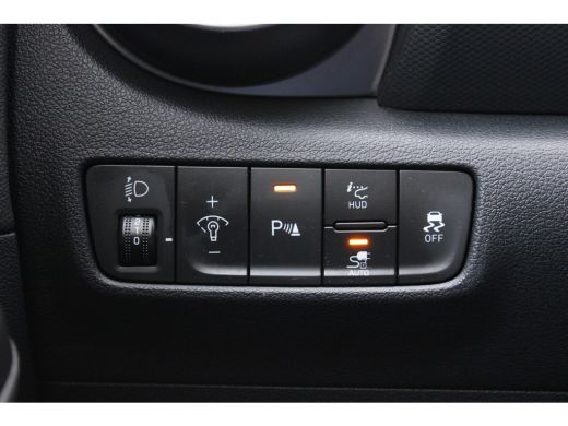 Hyundai Kona EV Premium 64 kWh| Schuif -/ Kanteldak | Achteruitrijcamera | Stoel verwarming voor en achter | A... ActivLease financial lease