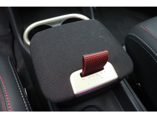 Mini Countryman E / John Cooper Works / Pakket L / 19" John Cooper Works Runway Spoke Black ActivLease financial lease