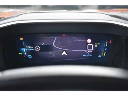 Peugeot e-2008 EV GT Pack 50 kWh 3 Fase | Afn. Trekhaak | Alcantara | Leder | Stoelverwarming | Adaptive Cruise ... ActivLease financial lease