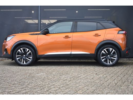 Peugeot e-2008 EV GT Pack 50 kWh 3 Fase | Afn. Trekhaak | Alcantara | Leder | Stoelverwarming | Adaptive Cruise ... ActivLease financial lease
