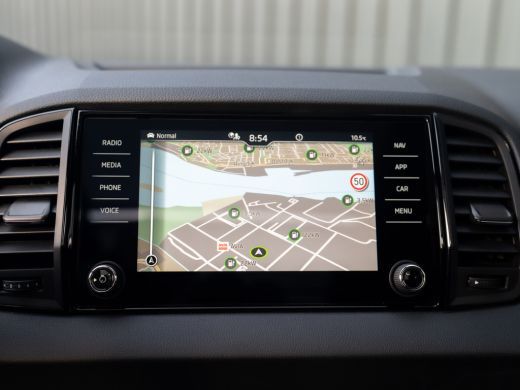 Skoda Karoq 1.5 TSI ACT Sportline Business | Panodak | Leder | Stoelgeheugen | Elk A-klep | Prijs Rijklaar!! ActivLease financial lease