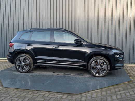 Skoda Karoq 1.5 TSI ACT Sportline Business | Panodak | Leder | Stoelgeheugen | Elk A-klep | Prijs Rijklaar!! ActivLease financial lease