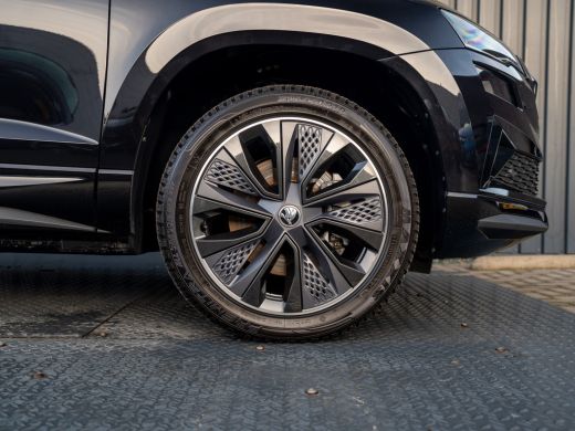 Skoda Karoq 1.5 TSI ACT Sportline Business | Panodak | Leder | Stoelgeheugen | Elk A-klep | Prijs Rijklaar!! ActivLease financial lease