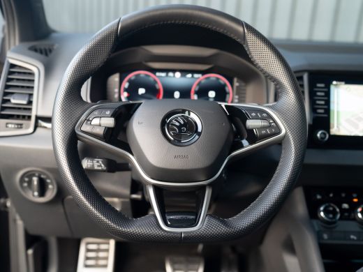 Skoda Karoq 1.5 TSI ACT Sportline Business | Panodak | Leder | Stoelgeheugen | Elk A-klep | Prijs Rijklaar!! ActivLease financial lease