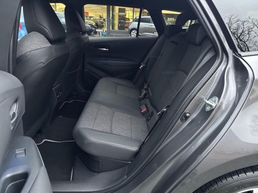 Toyota Corolla Touring Sports Hybrid 140 Dynamic | 06-10141018 Voor meer informatie ActivLease financial lease