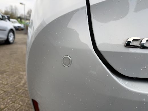 Toyota Corolla Touring Sports Hybrid 140 Dynamic **STOELVERWARMING/ PARKEERSENSOREN/ KEYLESS/ ADAPTIEF CRUISE CONTROL/ GARANTIE** ActivLease financial lease