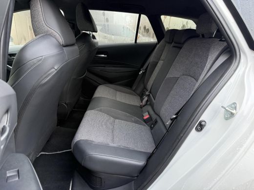 Toyota Corolla Touring Sports Hybrid 140 Dynamic **STOELVERWARMING/ PARKEERSENSOREN/ KEYLESS/ ADAPTIEF CRUISE CONTROL/ GARANTIE** ActivLease financial lease