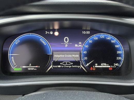 Toyota Corolla Touring Sports Hybrid 140 Dynamic **STOELVERWARMING/ PARKEERSENSOREN/ KEYLESS/ ADAPTIEF CRUISE CONTROL/ GARANTIE** ActivLease financial lease