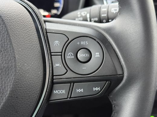 Toyota Corolla Touring Sports Hybrid 140 Dynamic **STOELVERWARMING/ PARKEERSENSOREN/ KEYLESS/ ADAPTIEF CRUISE CONTROL/ GARANTIE** ActivLease financial lease