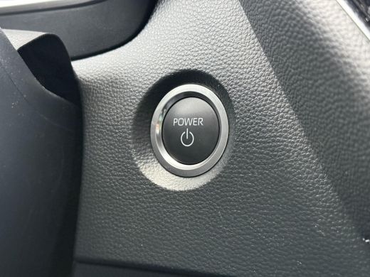 Toyota Corolla Touring Sports Hybrid 140 Dynamic **STOELVERWARMING/ PARKEERSENSOREN/ KEYLESS/ ADAPTIEF CRUISE CONTROL/ GARANTIE** ActivLease financial lease