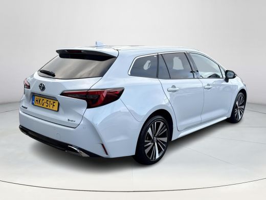 Toyota Corolla Touring Sports Hybrid 140 Dynamic **STOELVERWARMING/ PARKEERSENSOREN/ KEYLESS/ ADAPTIEF CRUISE CONTROL/ GARANTIE** ActivLease financial lease