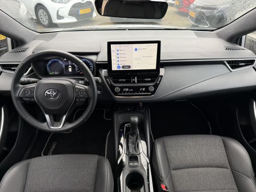 Toyota Corolla Touring Sports Hybrid 140 Dynamic **STOELVERWARMING/ PARKEERSENSOREN/ KEYLESS/ ADAPTIEF CRUISE CONTROL/ GARANTIE** ActivLease financial lease