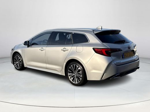 Toyota Corolla Touring Sports Hybrid 140 Dynamic **STOELVERWARMING/ PARKEERSENSOREN/ KEYLESS/ ADAPTIEF CRUISE CONTROL/ GARANTIE** ActivLease financial lease