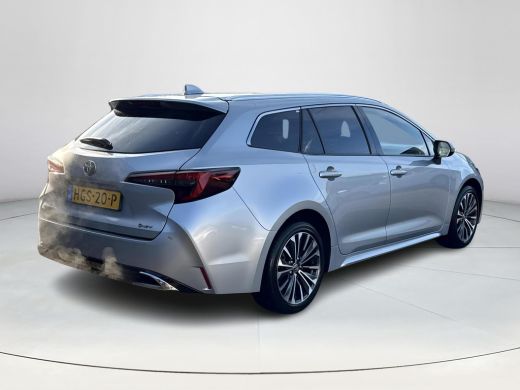 Toyota Corolla Touring Sports Hybrid 140 Dynamic **STOELVERWARMING/ PARKEERSENSOREN/ KEYLESS/ ADAPTIEF CRUISE CONTROL/ GARANTIE** ActivLease financial lease