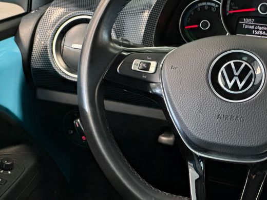 Volkswagen e-up! Move Parkeersensoren achter | Cruise Control | Verwarmbare voorstoelen ActivLease financial lease