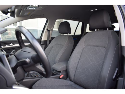 Volkswagen Golf Variant Variant 1.0 TSI Life | Apple CarPlay | ACC | Climate | 17" LM | NAP ActivLease financial lease