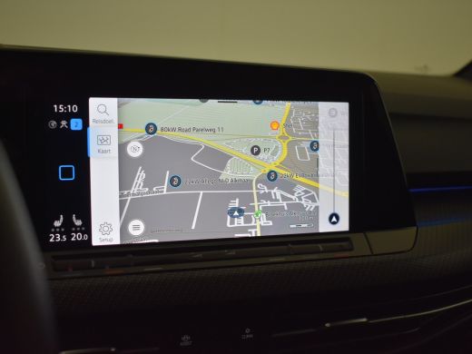 Volkswagen Golf Variant Variant 1.5 eTSI R-Line Business 150pk DSG/AUTO | Trekhaak | Head up display | Park assist | Came... ActivLease financial lease