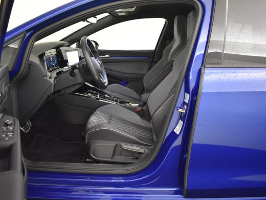 Volkswagen Golf Variant Variant 1.5 eTSI R-Line Business 150pk DSG/AUTO | Trekhaak | Head up display | Park assist | Came... ActivLease financial lease