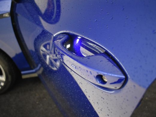 Volkswagen Golf Variant Variant 1.5 eTSI R-Line Business 150pk DSG/AUTO | Trekhaak | Head up display | Park assist | Came... ActivLease financial lease