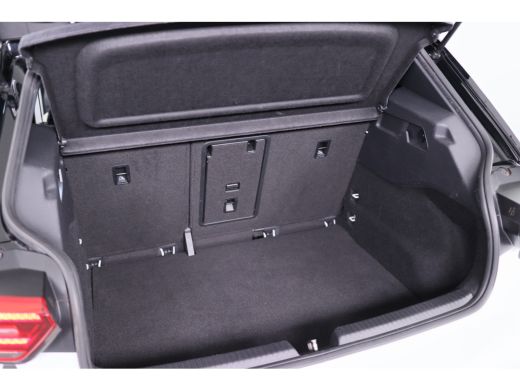 Volkswagen ID.3 First Plus 58 kWh | Eerste Eigenaar | 19" Velgen | Adaptieve Cruise Controle | Navigatie | Camera... ActivLease financial lease