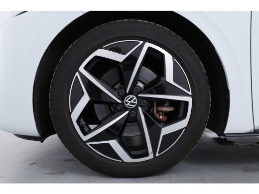 Volkswagen ID.3 First Plus 58 kWh | Eerste Eigenaar | 19" Velgen | Adaptieve Cruise Controle | Navigatie | Camera... ActivLease financial lease