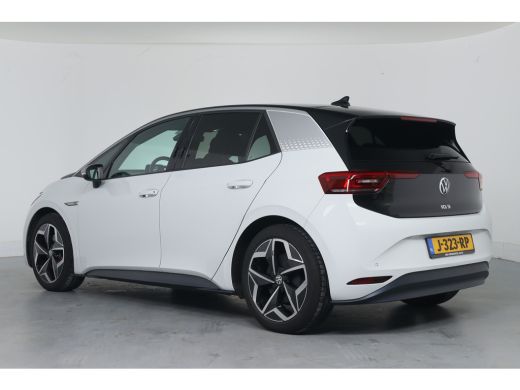 Volkswagen ID.3 First Plus 58 kWh | Eerste Eigenaar | 19" Velgen | Adaptieve Cruise Controle | Navigatie | Camera... ActivLease financial lease