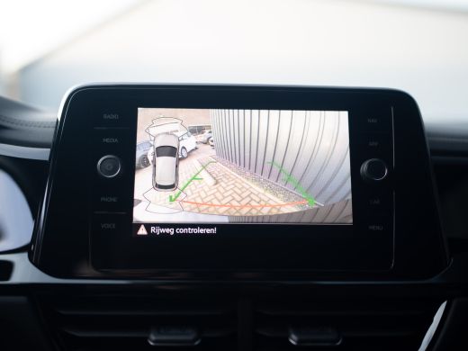 Volkswagen T-Roc 1.5 TSI R-Line Business | Black Style | Keyless | Elk. A-klep | Side Assist | IQ Light | Camera |... ActivLease financial lease