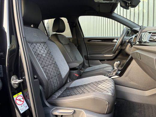 Volkswagen T-Roc 1.5 TSI R-Line Business | Black Style | Keyless | Elk. A-klep | Side Assist | IQ Light | Camera |... ActivLease financial lease