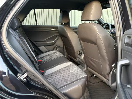 Volkswagen T-Roc 1.5 TSI R-Line Business | Black Style | Keyless | Elk. A-klep | Side Assist | IQ Light | Camera |... ActivLease financial lease