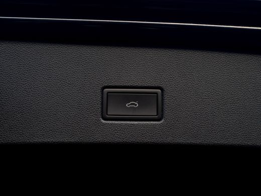 Volkswagen T-Roc 1.5 TSI R-Line Business | Black Style | Keyless | Elk. A-klep | Side Assist | IQ Light | Camera |... ActivLease financial lease