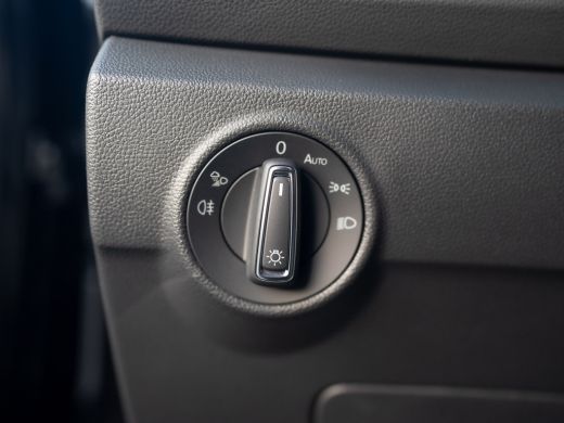 Volkswagen T-Roc 1.5 TSI R-Line Business | Black Style | Keyless | Elk. A-klep | Side Assist | IQ Light | Camera |... ActivLease financial lease