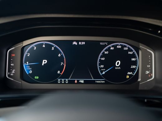 Volkswagen T-Roc 1.5 TSI R-Line Business | Black Style | Keyless | Elk. A-klep | Side Assist | IQ Light | Camera |... ActivLease financial lease