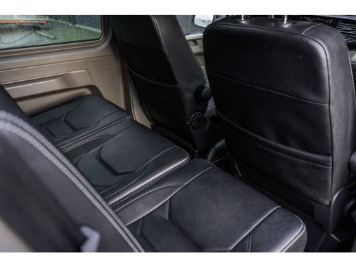 Volkswagen Transporter 2.0 TDI L2H1 | DC | Bulli | 200PK | Leder | Carplay | Virtual | Adapt Cruise ActivLease financial lease