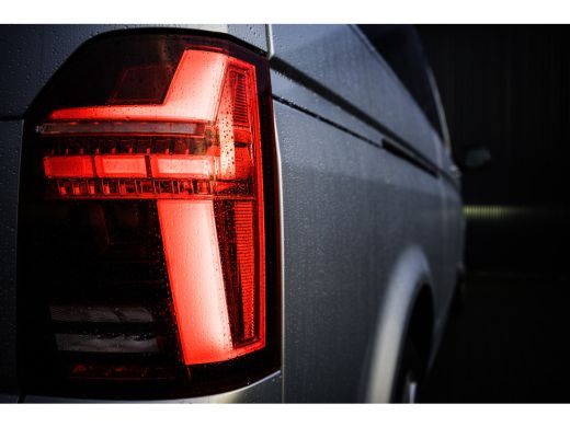 Volkswagen Transporter 2.0 TDI L2H1 | DC | Bulli | 200PK | Leder | Carplay | Virtual | Adapt Cruise ActivLease financial lease