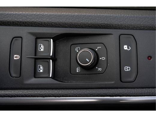 Volkswagen Transporter T6.1 2.0 TDI L2H1 | DC | Bulli | 200PK | Leder | Carplay | Virtual | Adapt Cruise ActivLease financial lease